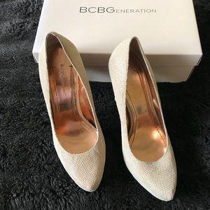 🎉SOLD🎉 BCBG Nude heels fits 8 1/2 - 9
